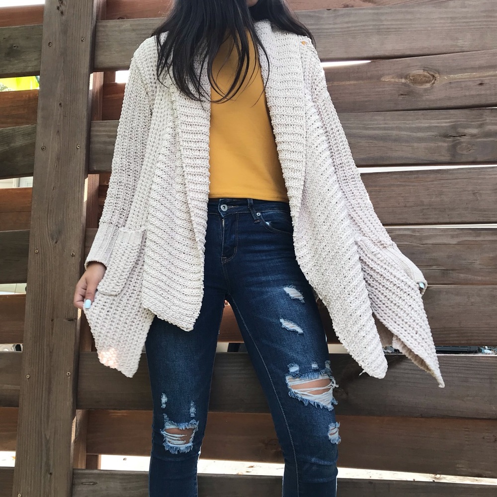 Cream knitted cardigan